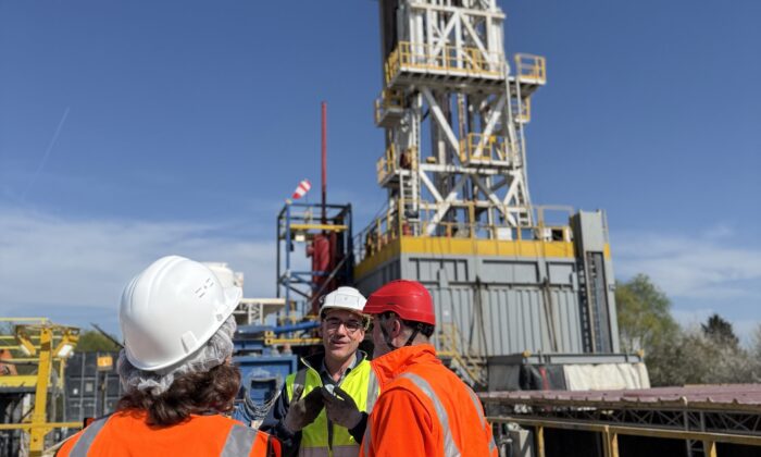 Garges-lès-Gonesse : visite des élus franciliens sur le chantier de géothermie 